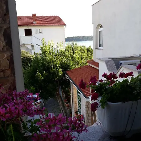 Petra And Guest house 4*